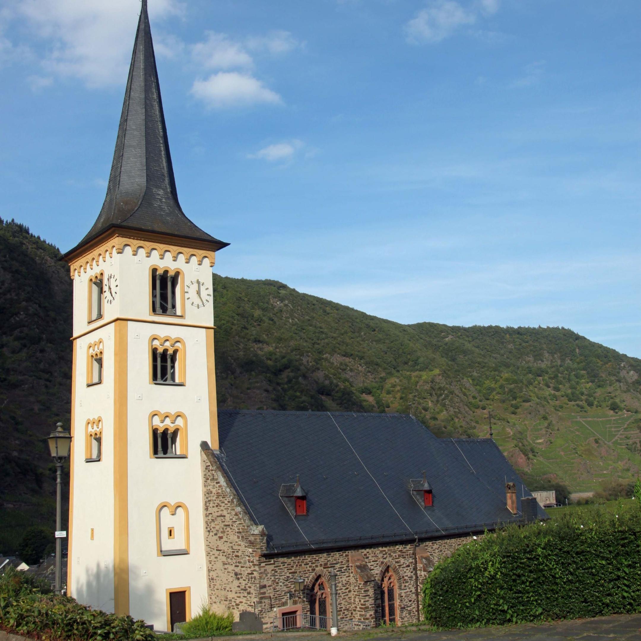 Kirche Bremm außen (2)-1